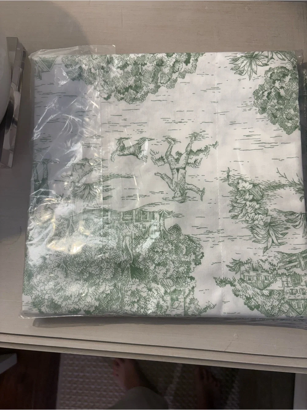 Red Land Cotton Green Toile Cotton Euro Sham (set of 2)